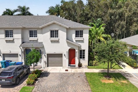 Townhouse in Miami Gardens, Florida 4 bedrooms, 148.36 sq.m. № 2385479 - photo 24
