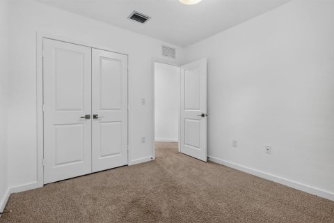 Townhouse in Miami Gardens, Florida 4 bedrooms, 148.36 sq.m. № 2385479 - photo 15