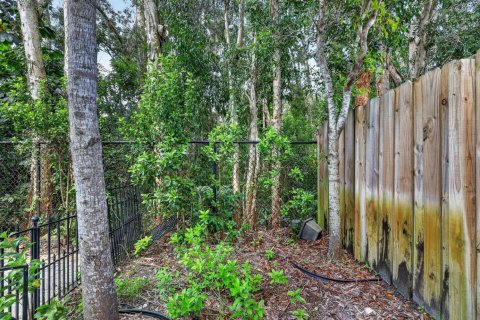Townhouse in Miami Gardens, Florida 4 bedrooms, 148.36 sq.m. № 2385479 - photo 23