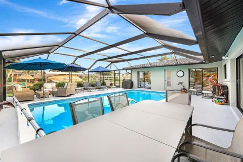 Casa en venta en Cape Coral, Florida, 4 dormitorios, 170.66 m2 № 2214719 - foto 28