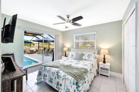 Casa en venta en Cape Coral, Florida, 4 dormitorios, 170.66 m2 № 2214719 - foto 24