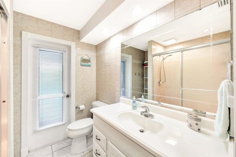 Casa en venta en Cape Coral, Florida, 4 dormitorios, 170.66 m2 № 2214719 - foto 23