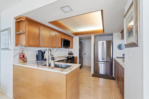 Condo in Fort Lauderdale, Florida, 2 bedrooms  № 1932405 - photo 14