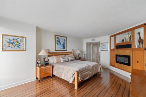 Condo in Fort Lauderdale, Florida, 2 bedrooms  № 1932405 - photo 26