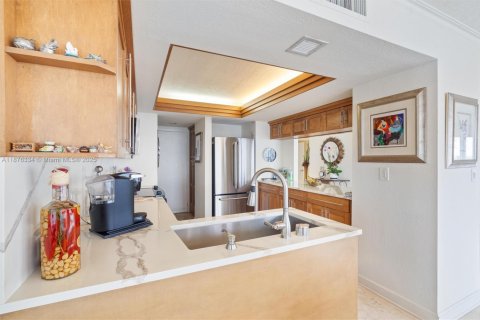 Condo in Fort Lauderdale, Florida, 2 bedrooms  № 1932405 - photo 13