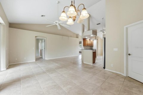 Villa ou maison à vendre à North Port, Floride: 3 chambres, 145.39 m2 № 2133985 - photo 19