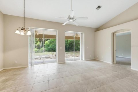 Villa ou maison à vendre à North Port, Floride: 3 chambres, 145.39 m2 № 2133985 - photo 21