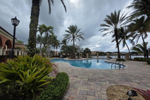 Copropriété à louer à Miramar, Floride: 1 chambre, 72 m2 № 2002152 - photo 16