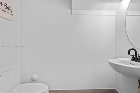 Купить таунхаус в Хомстед, Флорида 3 спальни, 124.02м2, № 1814080 - фото 16