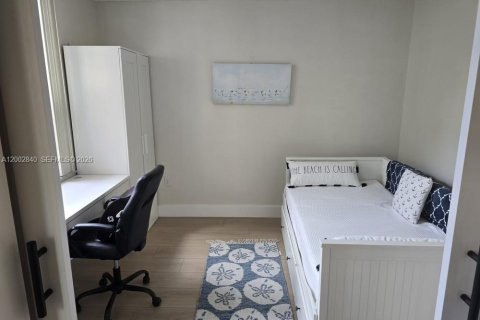 Снять в аренду кондоминиум в Форт-Лодердейл, Флорида 1 спальня, 83.05м2, № 2066899 - фото 9