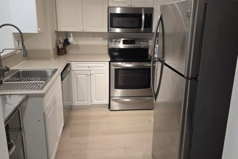 Снять в аренду кондоминиум в Форт-Лодердейл, Флорида 1 спальня, 83.05м2, № 2066899 - фото 14