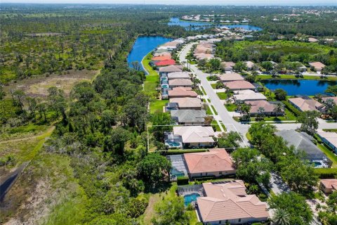 House in Osprey, Florida 4 bedrooms, 212.75 sq.m. № 2207017 - photo 19