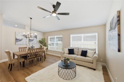 House in Oviedo, Florida 4 bedrooms, 178.37 sq.m. № 2203503 - photo 19