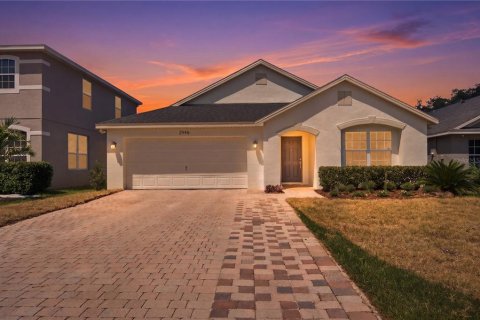 House in Oviedo, Florida 4 bedrooms, 178.37 sq.m. № 2203503 - photo 30