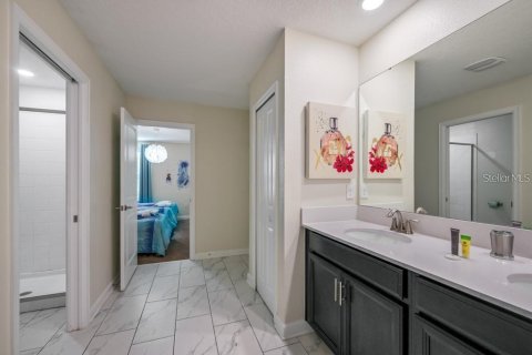 Villa ou maison à vendre à Kissimmee, Floride: 8 chambres, 398.46 m2 № 2145008 - photo 16