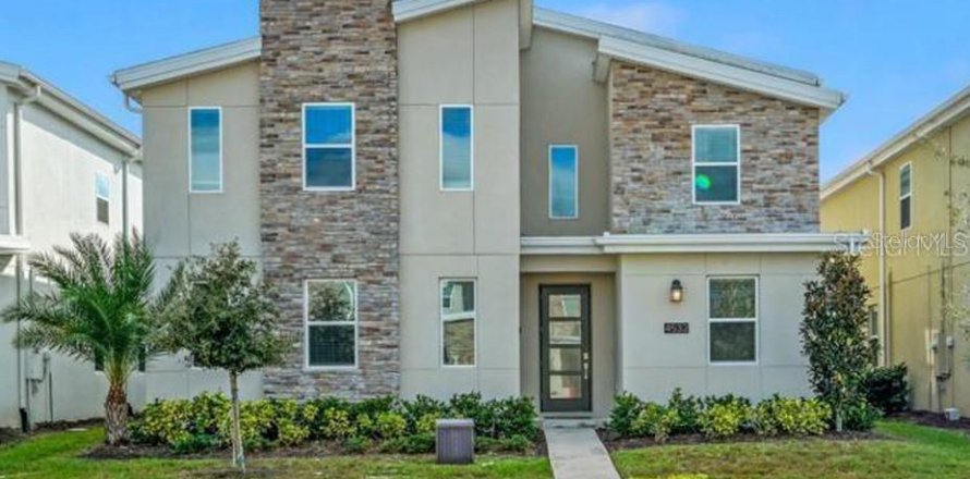 Villa ou maison à Kissimmee, Floride 8 chambres, 398.46 m2 № 2145008