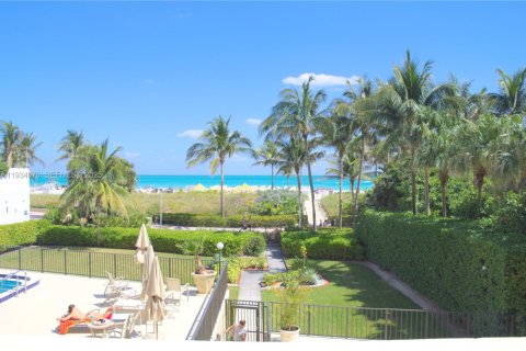 Condominio en Miami Beach, Florida, 2 dormitorios  № 2152499
