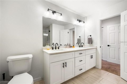 Townhouse in Tierra Verde, Florida 2 bedrooms, 137.03 sq.m. № 2322921 - photo 24