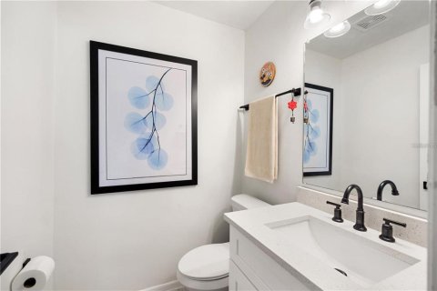Townhouse in Tierra Verde, Florida 2 bedrooms, 137.03 sq.m. № 2322921 - photo 18