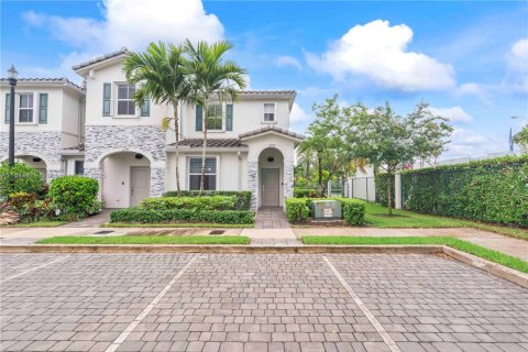 Touwnhouse à vendre à Homestead, Floride: 3 chambres, 123.37 m2 № 1839736 - photo 4