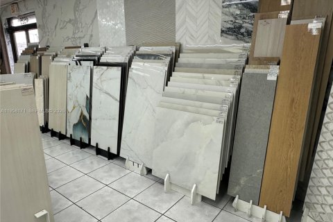 Commercial property in Doral, Florida № 2020677 - photo 19