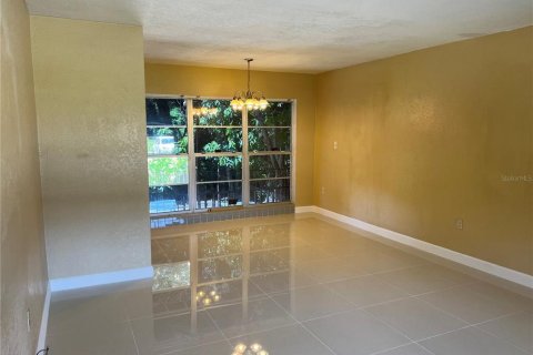 Villa ou maison à vendre à Orlando, Floride: 4 chambres, 146.97 m2 № 2314478 - photo 4