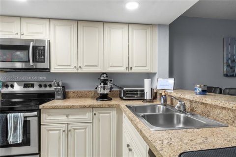 Condominio en venta en Davie, Florida, 2 dormitorios, 114.27 m2 № 2047100 - foto 6