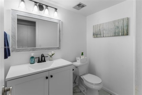 Condominio en venta en Davie, Florida, 2 dormitorios, 114.27 m2 № 2047100 - foto 7