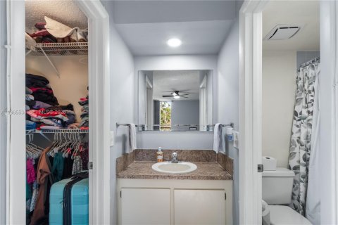 Condominio en venta en Davie, Florida, 2 dormitorios, 114.27 m2 № 2047100 - foto 13