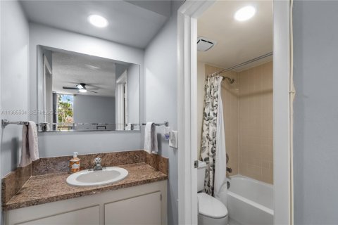 Condominio en venta en Davie, Florida, 2 dormitorios, 114.27 m2 № 2047100 - foto 14
