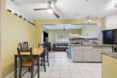Villa ou maison à vendre à Orlando, Floride: 3 chambres, 161.65 m2 № 2209805 - photo 6