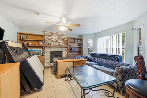 Villa ou maison à vendre à Orlando, Floride: 3 chambres, 161.65 m2 № 2209805 - photo 12