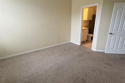Condominio en alquiler en Orlando, Florida, 2 dormitorios, 98.85 m2 № 1882873 - foto 18