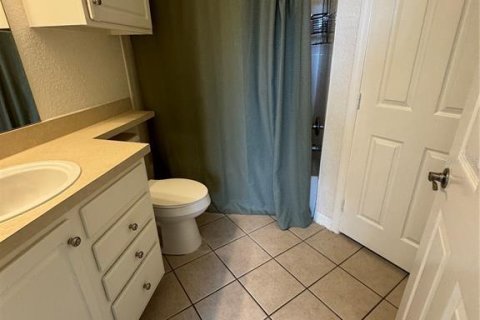 Condominio en alquiler en Orlando, Florida, 2 dormitorios, 98.85 m2 № 1882873 - foto 17