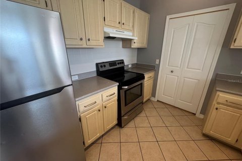 Condominio en alquiler en Orlando, Florida, 2 dormitorios, 98.85 m2 № 1882873 - foto 4