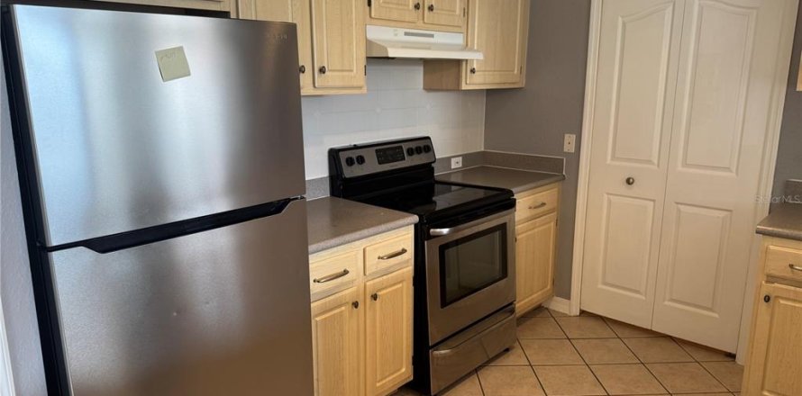 Condominio en Orlando, Florida, 2 dormitorios № 1882873