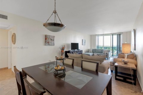 Copropriété à louer à Sunny Isles Beach, Floride: 1 chambre, 93.37 m2 № 1996542 - photo 4