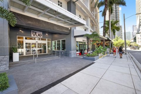 Condo in Miami, Florida, 1 bedroom  № 1892015 - photo 27