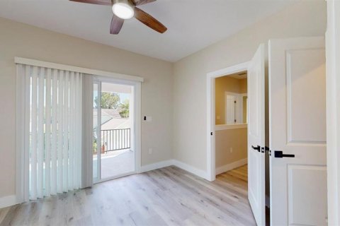 Villa ou maison à vendre à Saint Petersburg, Floride: 5 chambres, 267.65 m2 № 2091434 - photo 23