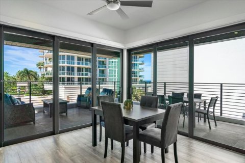 Villa ou maison à louer à Hollywood, Floride: 4 chambres, 254.18 m2 № 1951891 - photo 14