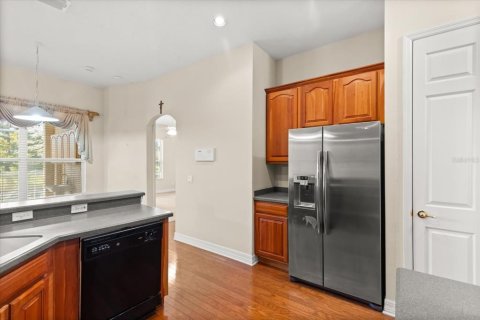 House in Tampa, Florida 4 bedrooms, 204.29 sq.m. № 2139998 - photo 8