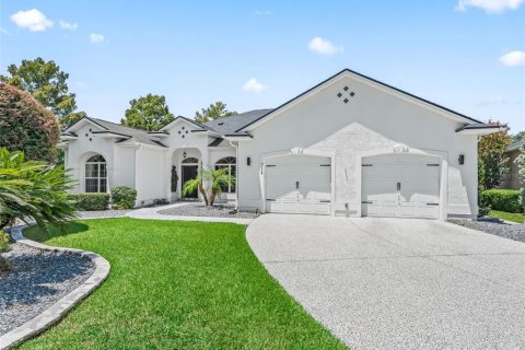 House in The Villages, Florida 3 bedrooms, 257.71 sq.m. № 2223275 - photo 6