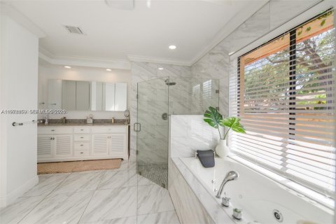 Villa ou maison à vendre à Boca Raton, Floride: 4 chambres, 273.13 m2 № 2041283 - photo 12