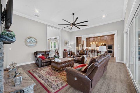 House in Bunnell, Florida 7 bedrooms, 384.15 sq.m. № 2418448 - photo 10