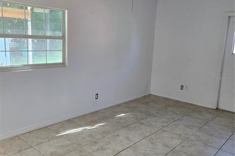 Villa ou maison à louer à Sarasota, Floride: 3 chambres, 102.19 m2 № 2387572 - photo 6