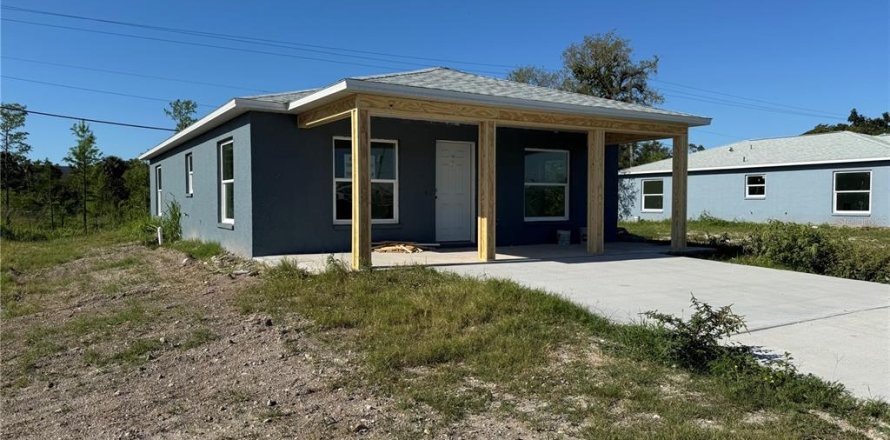 House in Bradenton, Florida 3 bedrooms, 114.46 sq.m. № 1725622