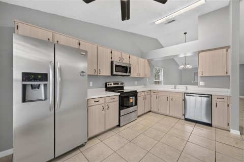 Villa ou maison à vendre à Oviedo, Floride: 3 chambres, 136.57 m2 № 2259548 - photo 8
