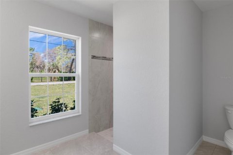 Casa en venta en Weeki Wachee, Florida, 3 dormitorios, 171.87 m2 № 1886188 - foto 23