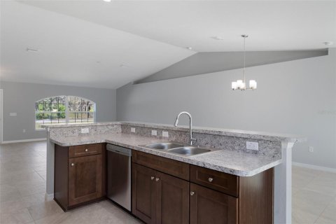 Casa en venta en Weeki Wachee, Florida, 3 dormitorios, 171.87 m2 № 1886188 - foto 16