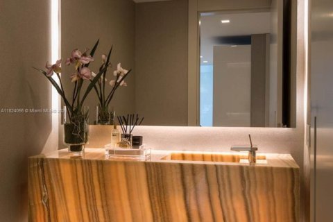 Copropriété à vendre à Bal Harbour, Floride: 2 chambres, 199.55 m2 № 2035620 - photo 14